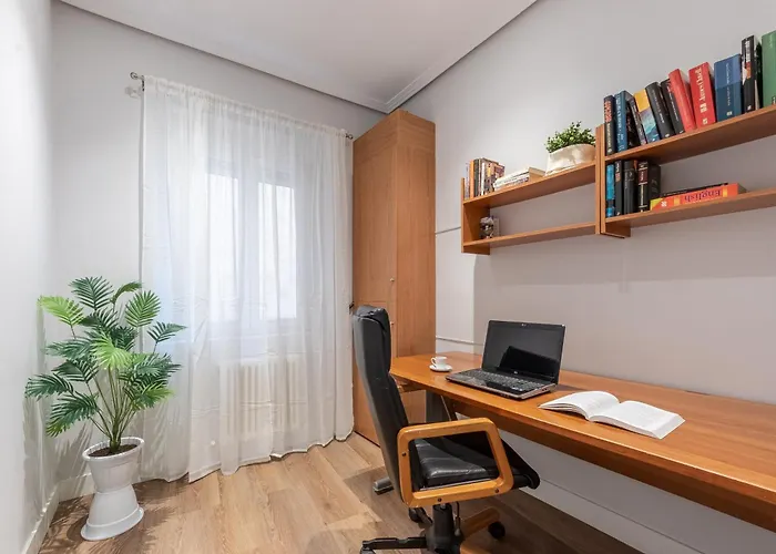 Riverside, Moderno En Centro