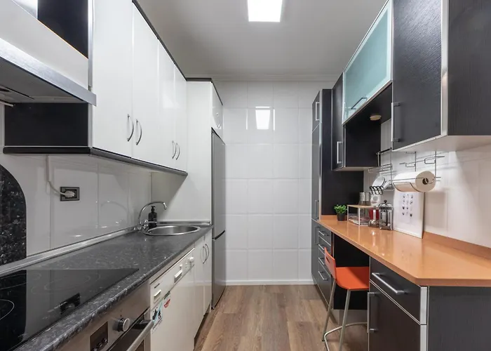 Riverside, Moderno En Centro Appartamento