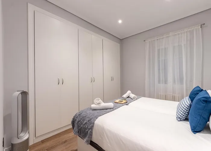 Riverside, Moderno En Centro Більбао