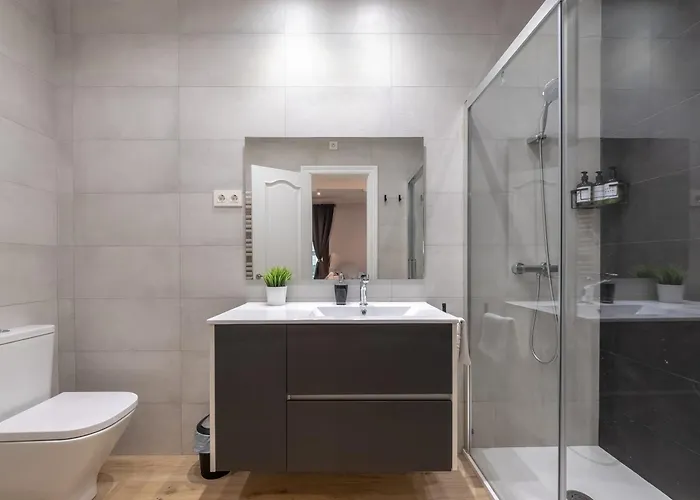 Riverside, Moderno En Centro